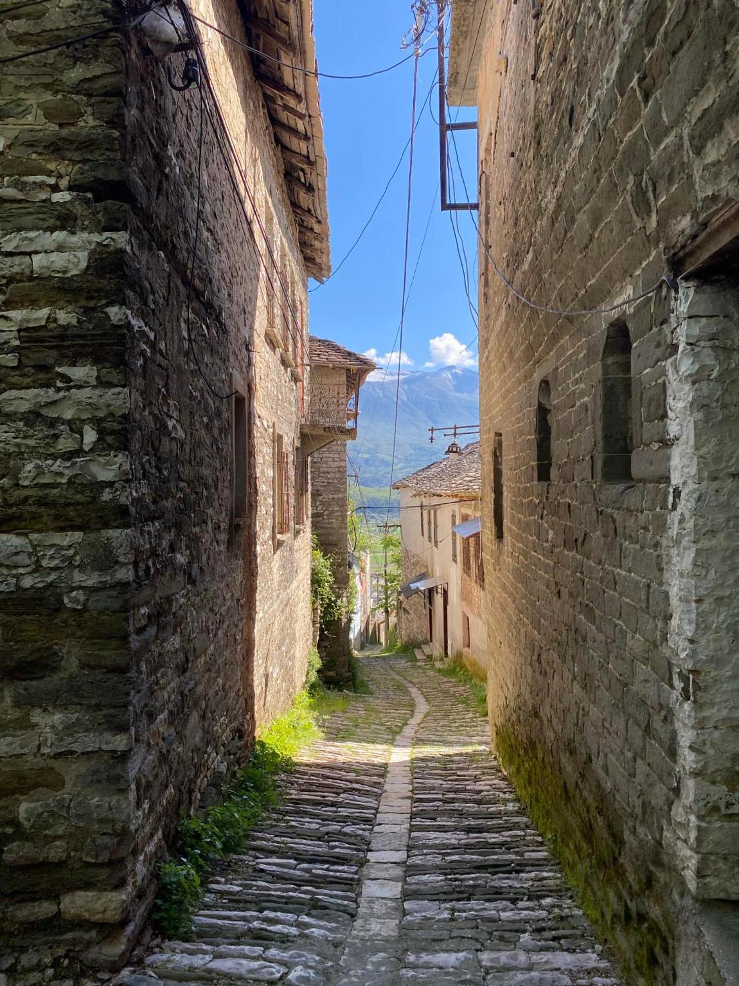 Guest House Persa Gjirokaster Luaran gambar